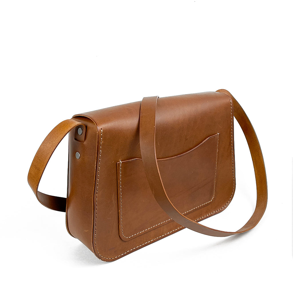 Handmade brown leather saddle bags | Artisanal lab